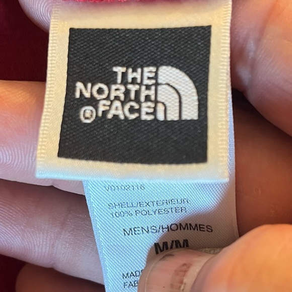 The North Face 1/4 Zip Red Lightweight Sweater Men's Size Medium - Picture 9 of 10